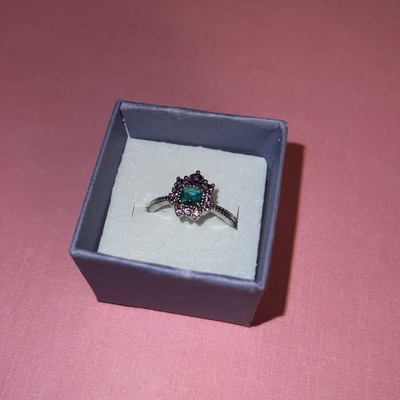 Ring Bomb Party Ring Sz 8 new - Picture 3 of 4